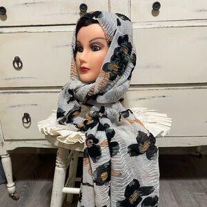 Floral Patterned Scarf in Black and Gold